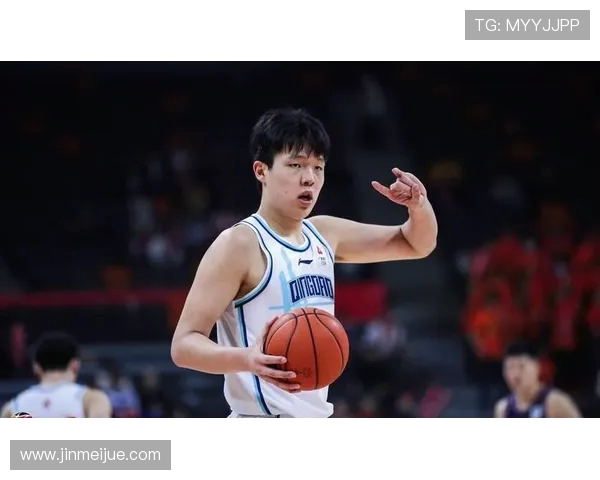 杨瀚森具备成为明星球员潜力 赛季初预计为克林根提供替补支持 杨瀚森具备成为明星球员潜力 赛季初预计为克林根提供替补支持